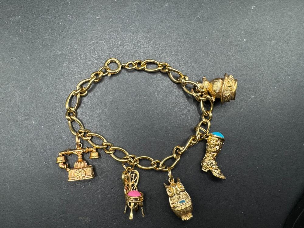 Vtg Avon Signed Gold Tone Boot, Chair, Owl Phone 5 Dangle Charms Bracelet 6.75"